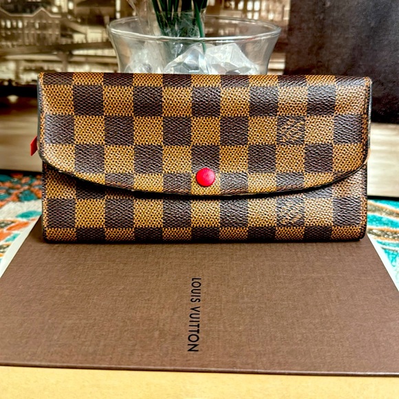 Louis Vuitton Damier The Cherry π Line A beautiful Red Cherry edition by LV. - Picture 12 of 12